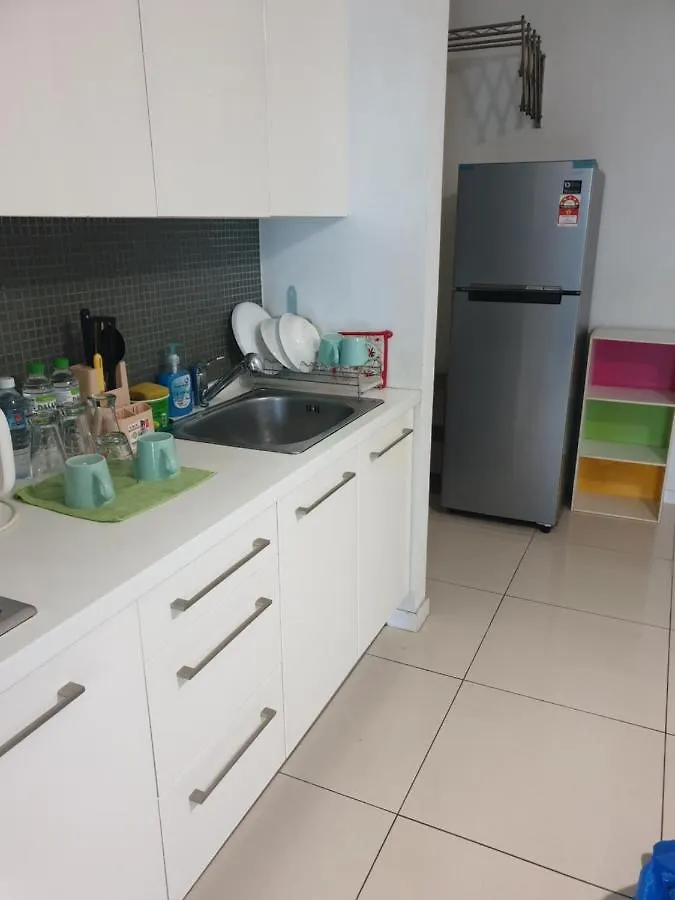 Kota Damansara: Homestay To You, Ikea, Tropicana, Giza, Segi Univ, Umscience&Tech Petaling Jaya Apartment